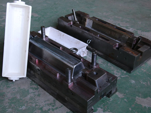 3噸大型注塑模（mó）具
